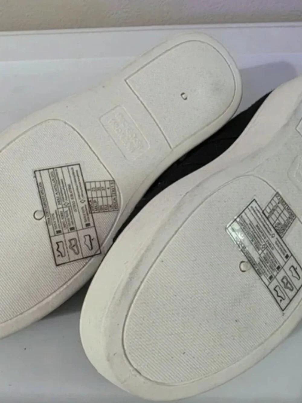 NWT Platform Canvas Shoes Sze 6